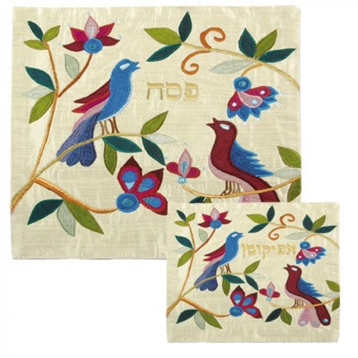 Set de Cobertor de Matzá Yair Emanuel de Seda con Pájaros en un Fondo Blanco